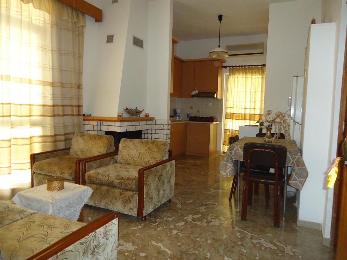 Ενοικιαζόμενα Δωμάτια "Ολγα" Loutra Ipatis Exterior foto